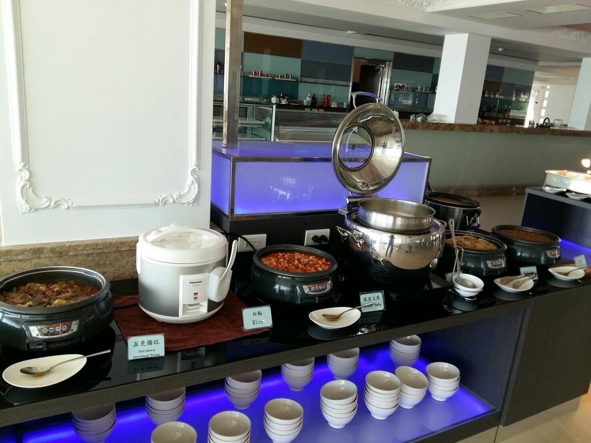 White House Hot Spring Beach Resort Wanli Exterior photo